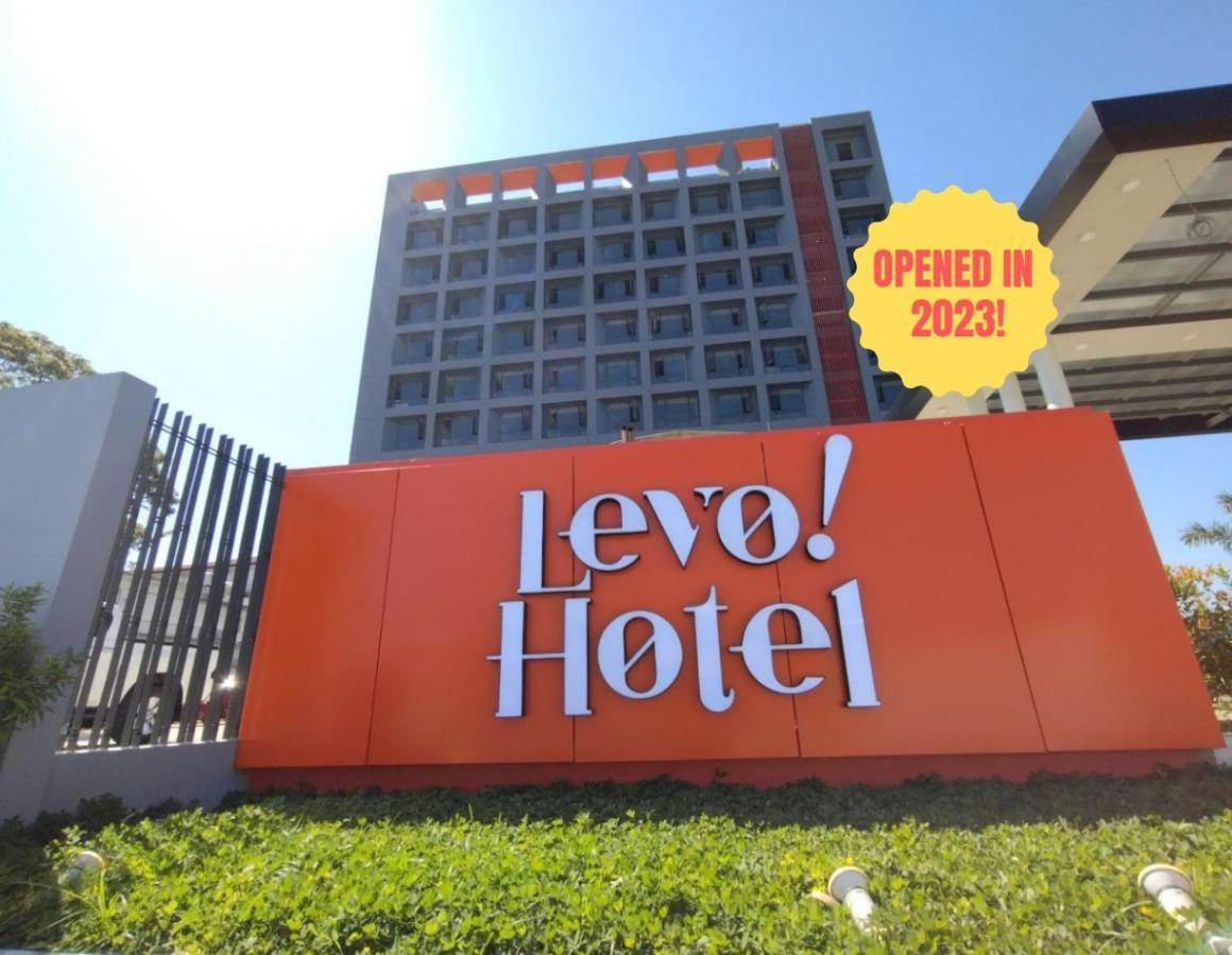 Levo Hotel Urdaneta Exterior photo